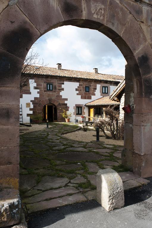 Готель La Casa De Las Brujas Barrio  Екстер'єр фото